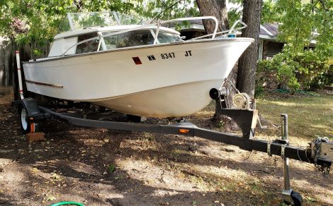 Boats For Sale in Minnesota by owner | 1960 16 foot Glasspar Cabin Boat